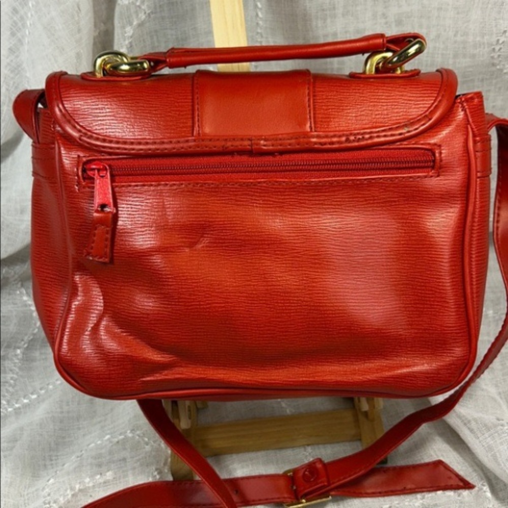 Elegant Red Leather Handbag